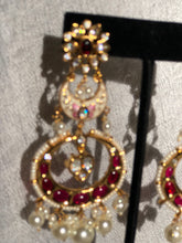 Load image into Gallery viewer, Rang-e-Bahar Earring
