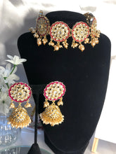 Load image into Gallery viewer, Meena Choker Set
