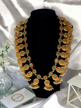 Load image into Gallery viewer, Rutvi Necklace Set
