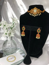 Load image into Gallery viewer, Pooja Necklace Set
