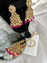 Load image into Gallery viewer, Preeti Necklace Set in Magenta
