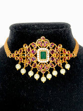 Load image into Gallery viewer, Pooja Necklace Set
