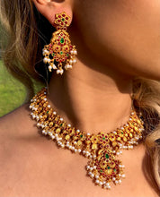 Load image into Gallery viewer, Damini Necklace Set
