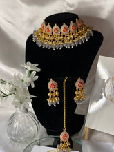 Load image into Gallery viewer, Rifa Necklace Set
