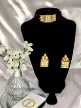 Load image into Gallery viewer, Rubina Kundan Necklace Set
