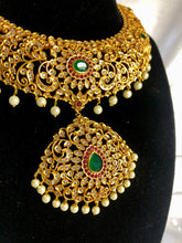 Load image into Gallery viewer, Radha Necklace Set
