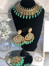 Load image into Gallery viewer, Shahnaz Necklace Set
