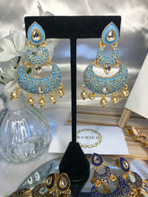 Load image into Gallery viewer, Divya Earrings
