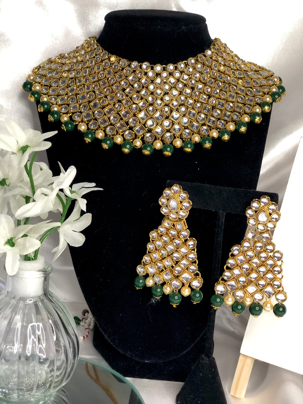 Preeti Necklace Set in Green