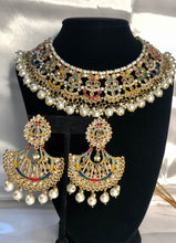 Load image into Gallery viewer, Mehzabeen Necklace Set
