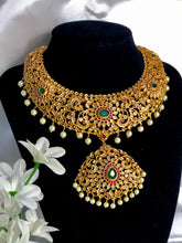 Load image into Gallery viewer, Radha Necklace Set
